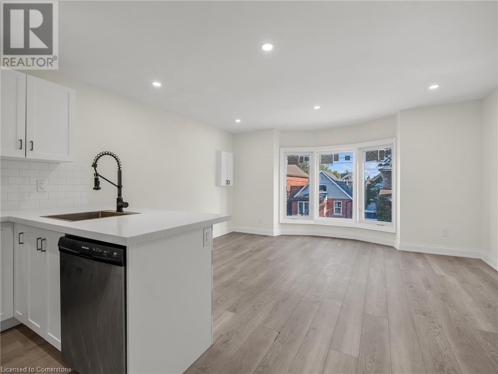 718 Cannon Street E Unit# B, Hamilton, Ontario L8L 2G9 - Photo 3 - XH4206948