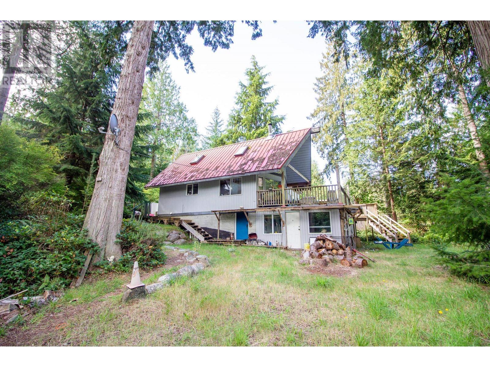 7972 7976 WILDWOOD ROAD, halfmoon bay, British Columbia