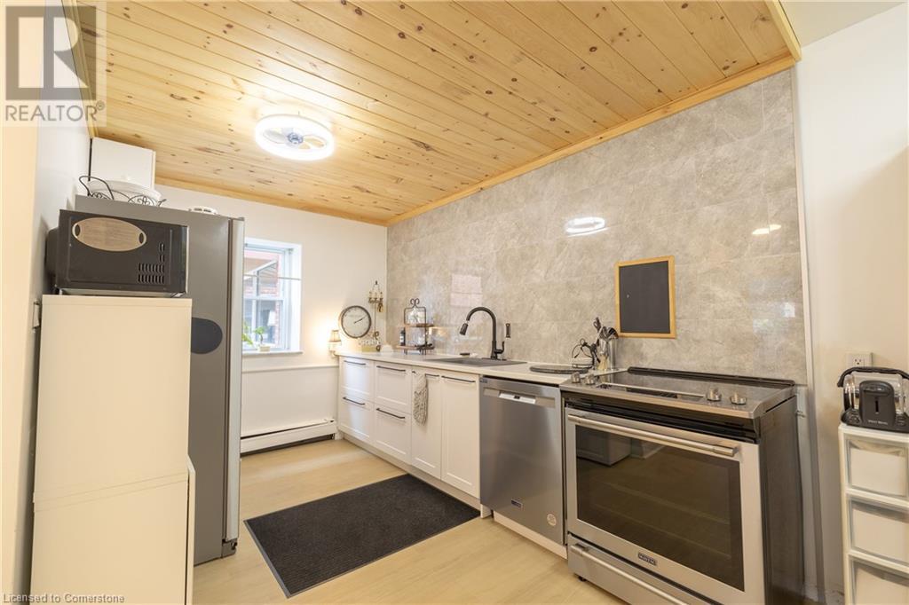 9 Grant Boulevard Unit# 103, Hamilton, Ontario  L9H 4L5 - Photo 12 - 40651089