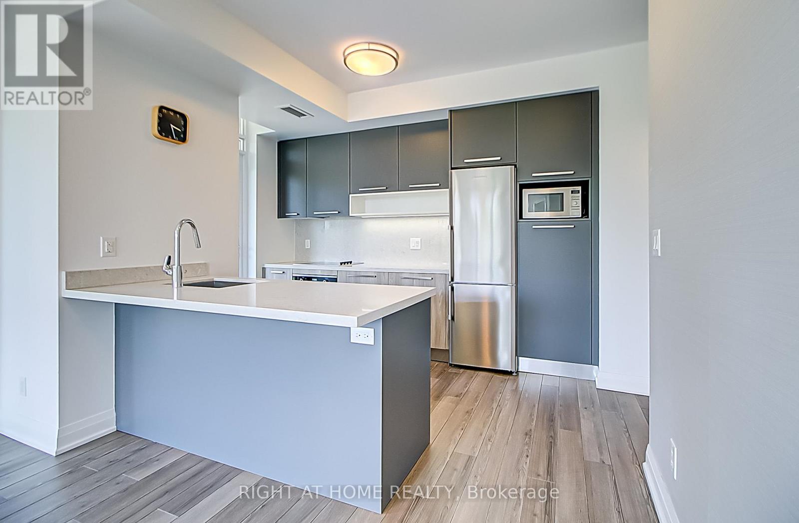 305 - 36 Park Lawn Road, Toronto, Ontario  M8V 0E5 - Photo 13 - W9362357