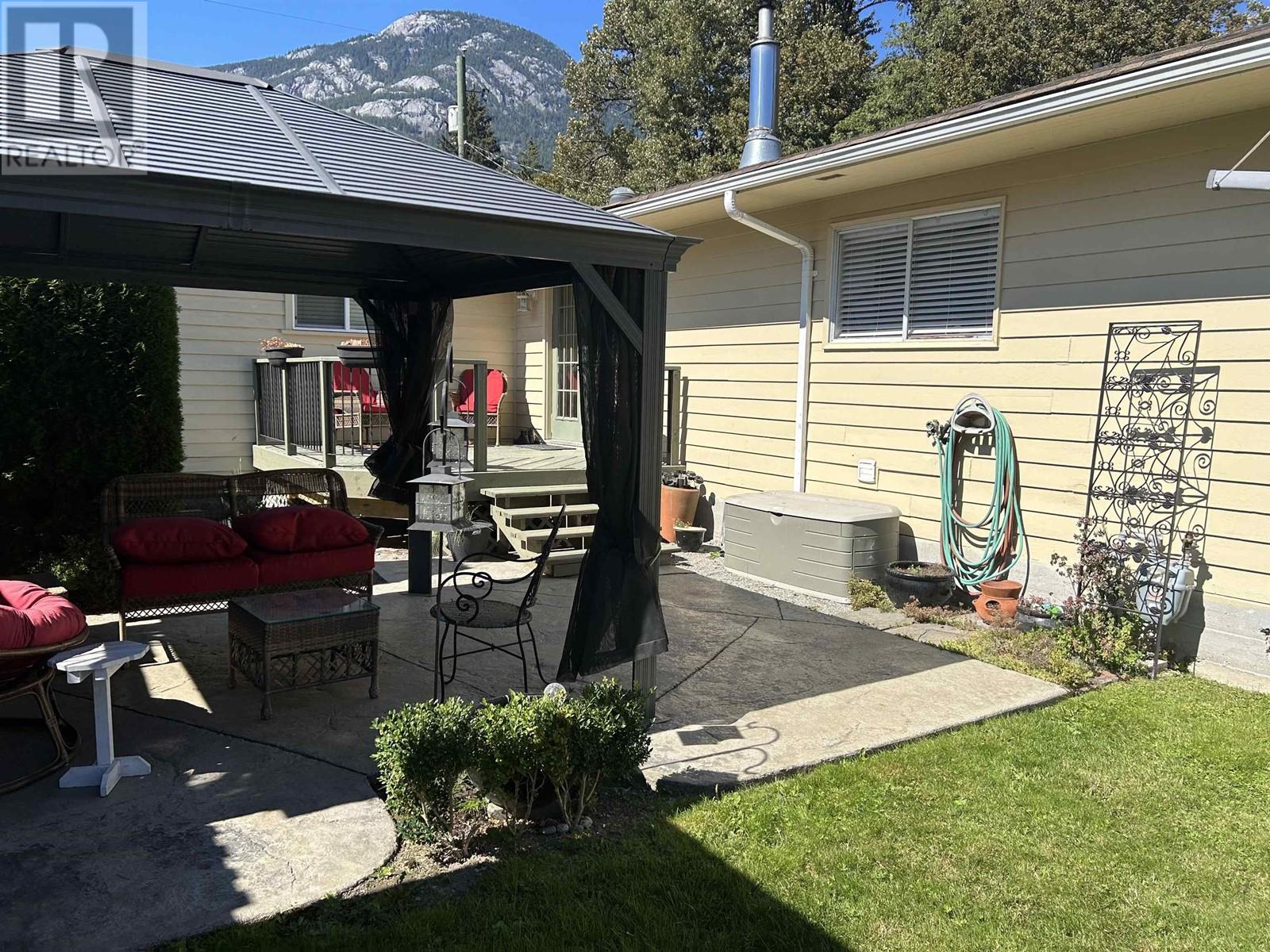 38890 Britannia Avenue, Squamish, British Columbia  V8B 0B8 - Photo 4 - R2927940