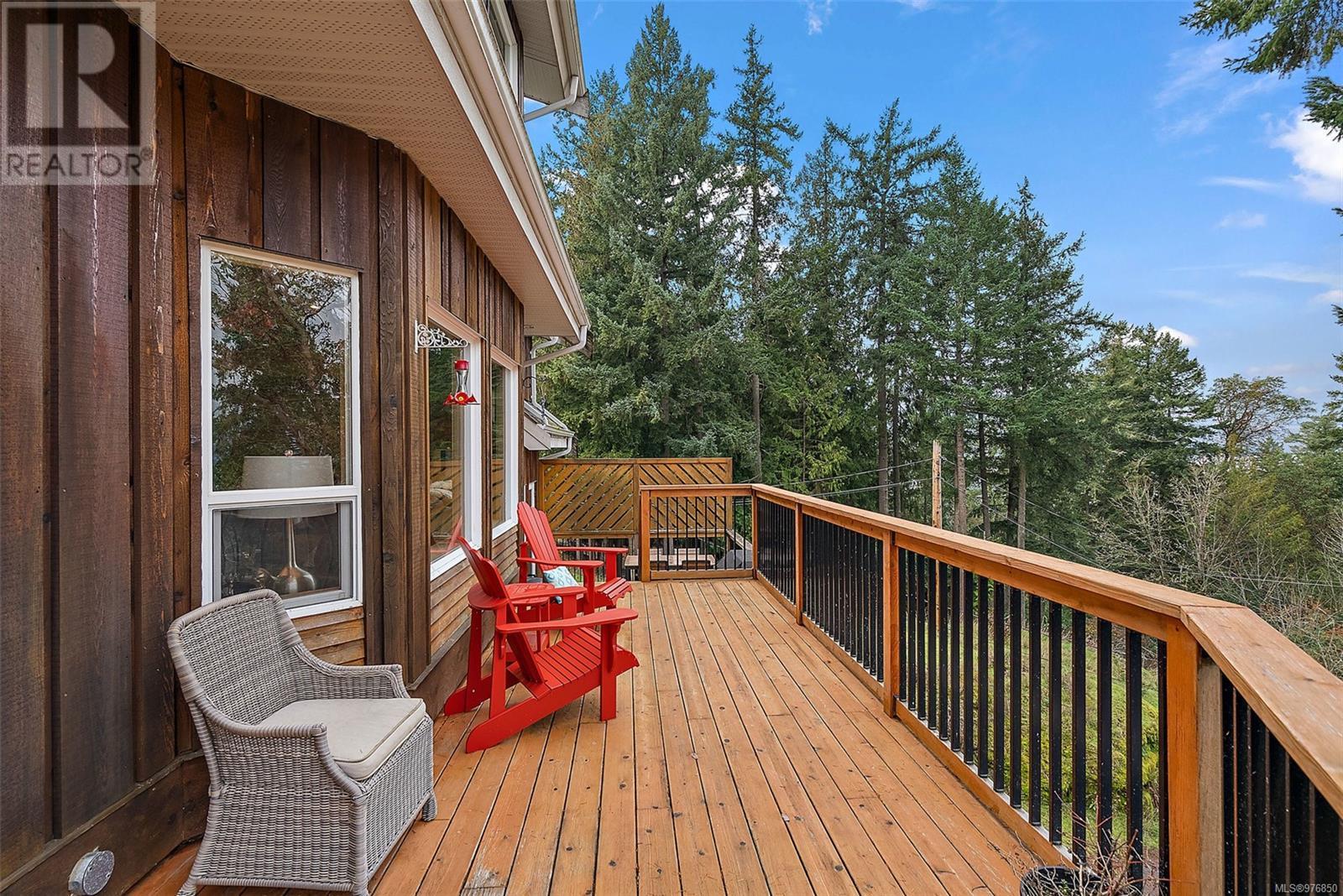 7112 Willis Point Rd, central saanich, British Columbia