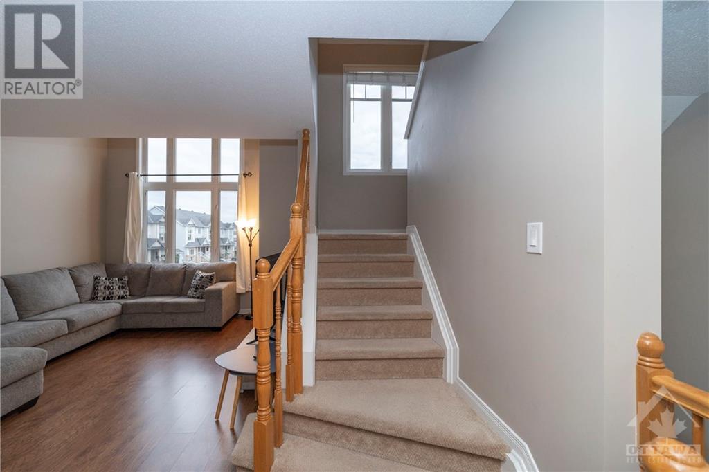 386 Galston Private, Ottawa, Ontario  K1W 0G3 - Photo 3 - 1413170