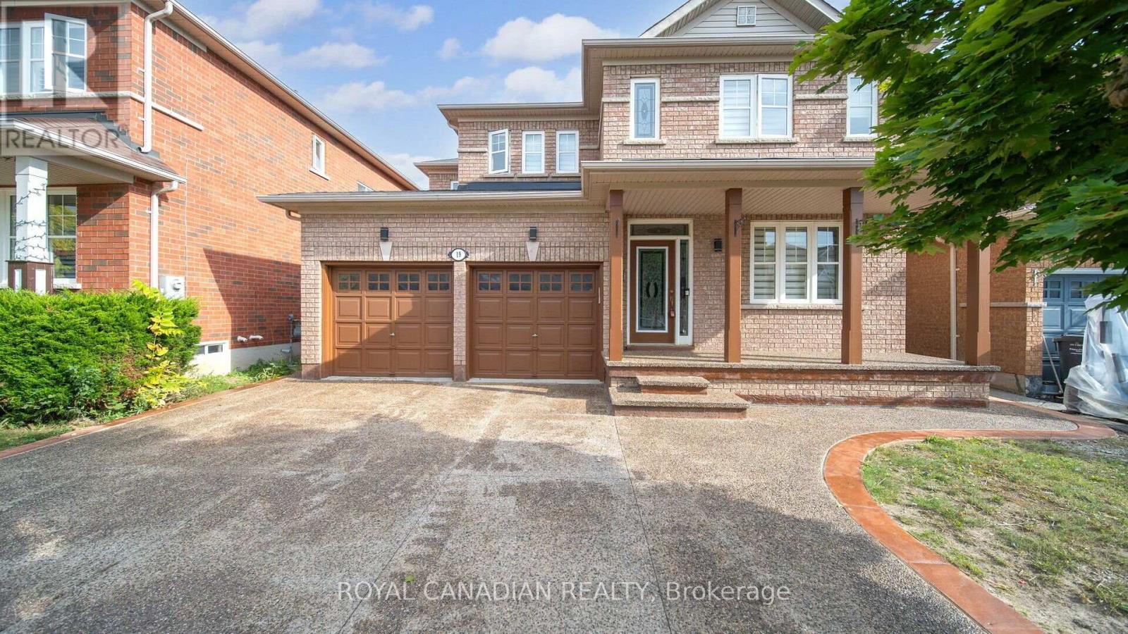 19 Outlook Avenue, Brampton (Bram West), Ontario  L6Y 5N9 - Photo 1 - W9362634