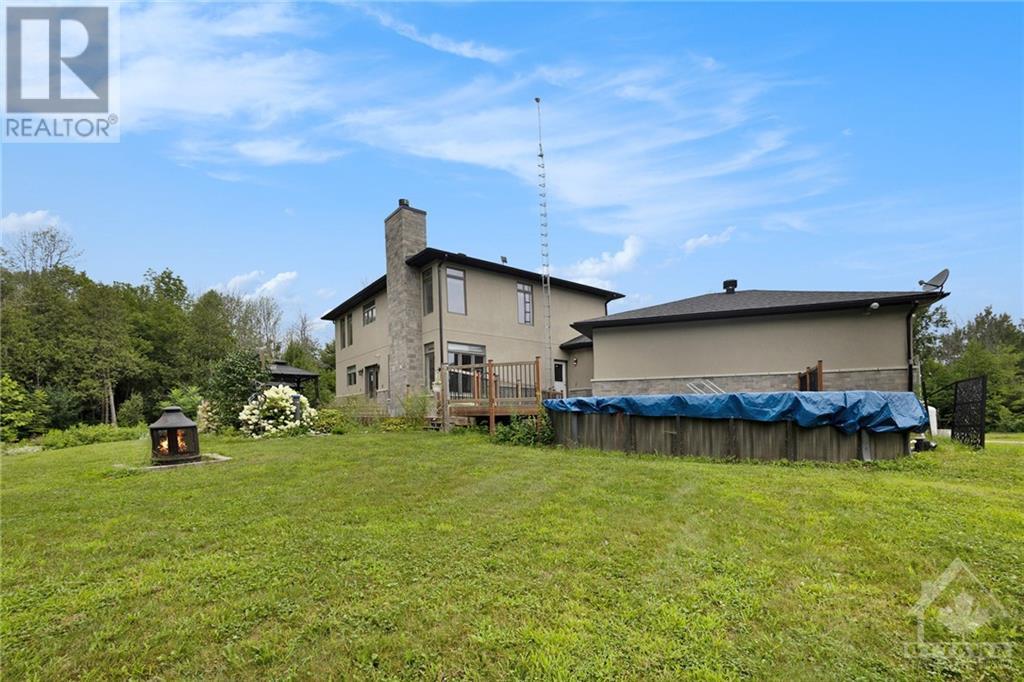 896 CORKTOWN ROAD Merrickville