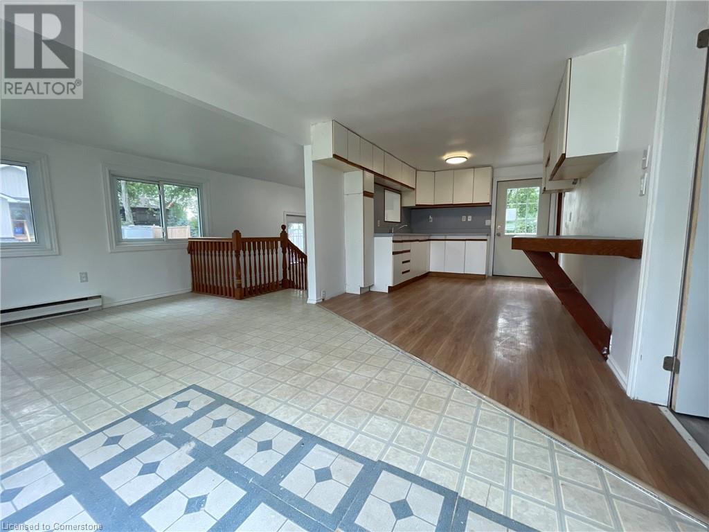 Property at 9 WALTER Drive image 3