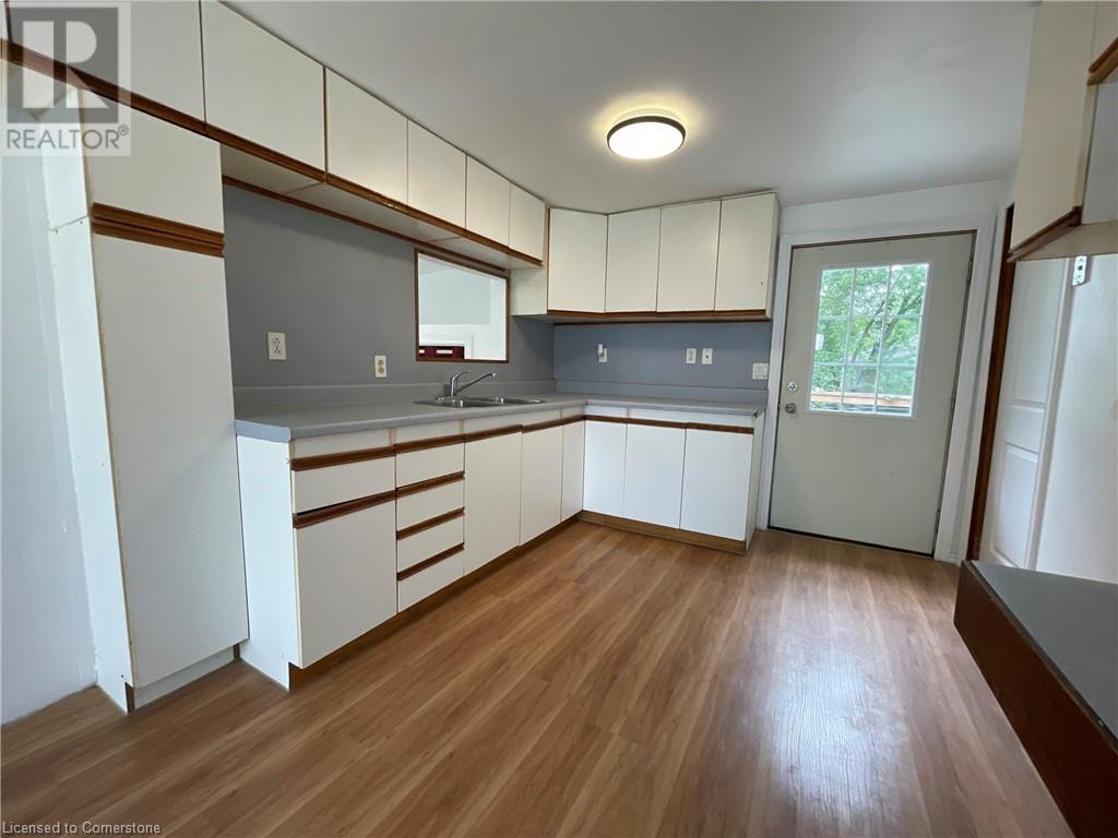 Property at 9 WALTER Drive image 4
