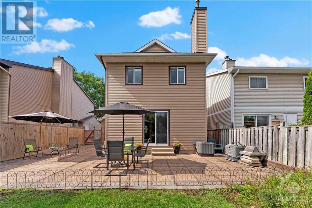 17 SOVEREIGN AVENUE Ottawa