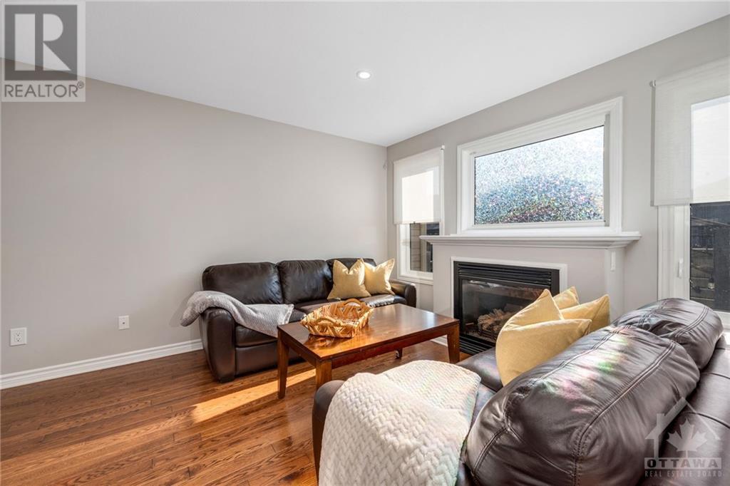 960 LINARIA WALK Ottawa