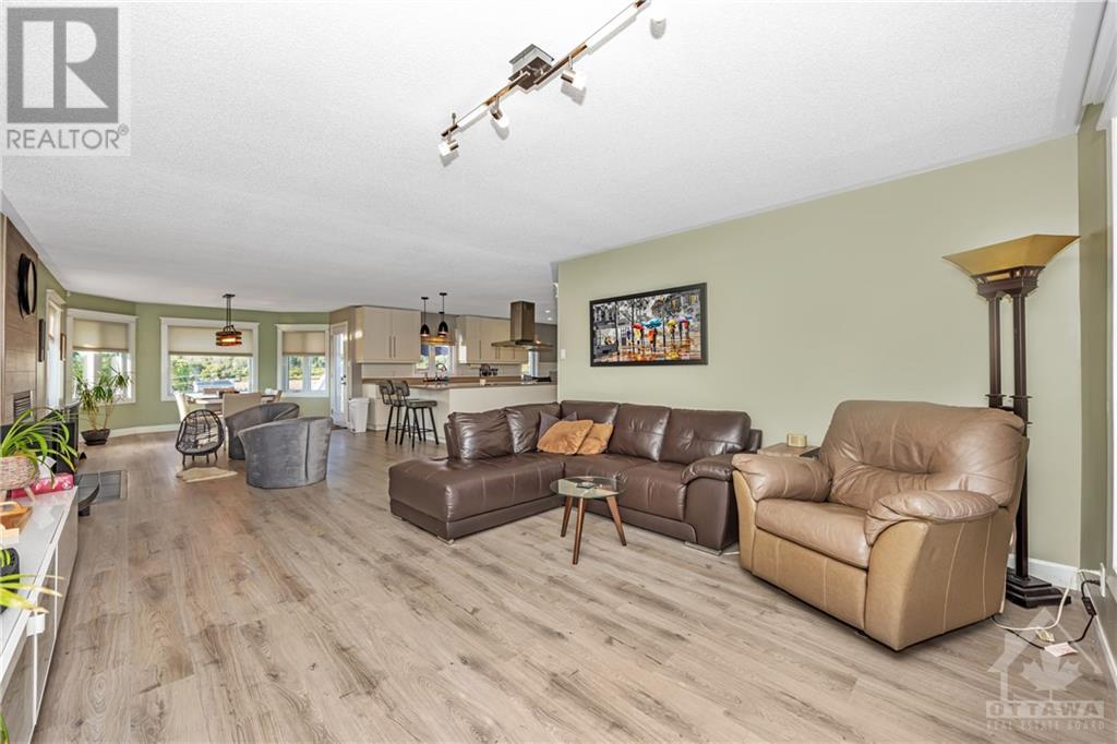 2807 Henrie Road, Saint-Pascal-Baylon, Ontario  K0A 3N0 - Photo 8 - 1412087