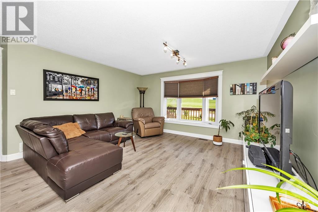 2807 Henrie Road, Saint-Pascal-Baylon, Ontario  K0A 3N0 - Photo 9 - 1412087