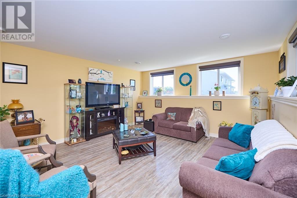 226 Woolverton Road, Grimsby, Ontario  L3M 4E7 - Photo 35 - XH4204814