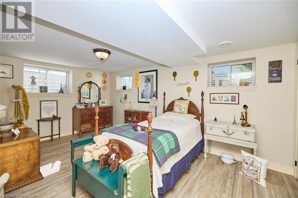 226 Woolverton Road, Grimsby, Ontario  L3M 4E7 - Photo 38 - XH4204814