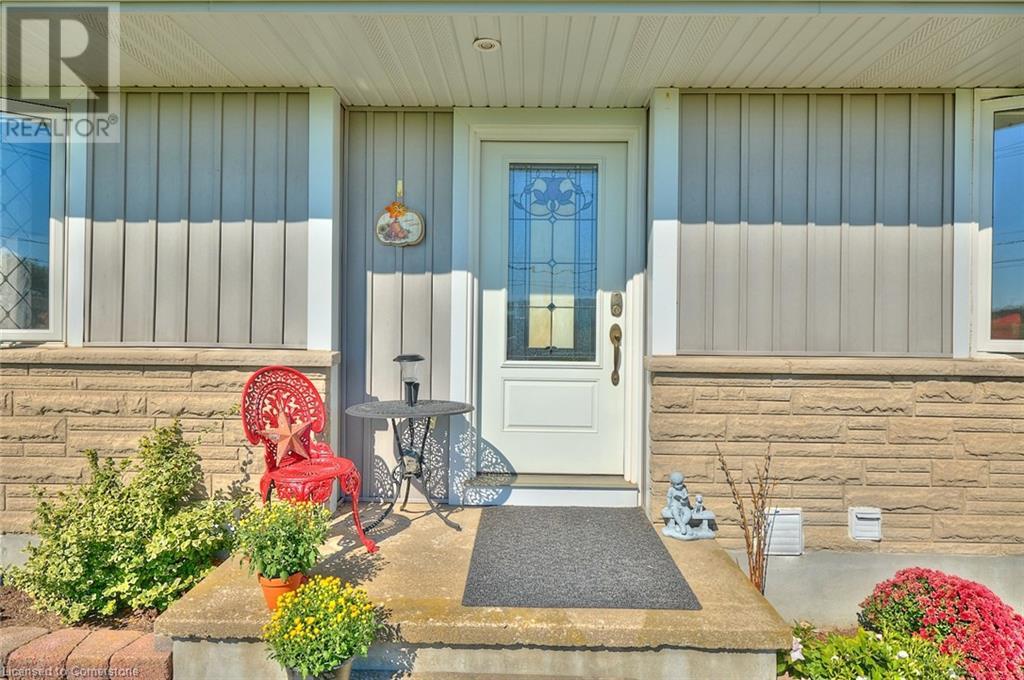 226 Woolverton Road, Grimsby, Ontario  L3M 4E7 - Photo 8 - XH4204814