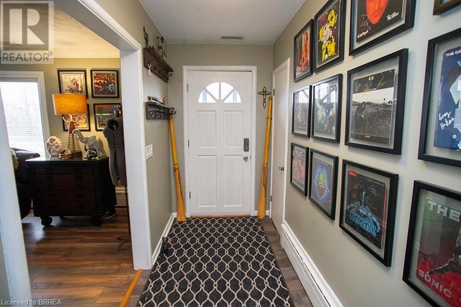 111 Tutela Heights Road, Brantford, Ontario  N3T 1A5 - Photo 5 - 40556622