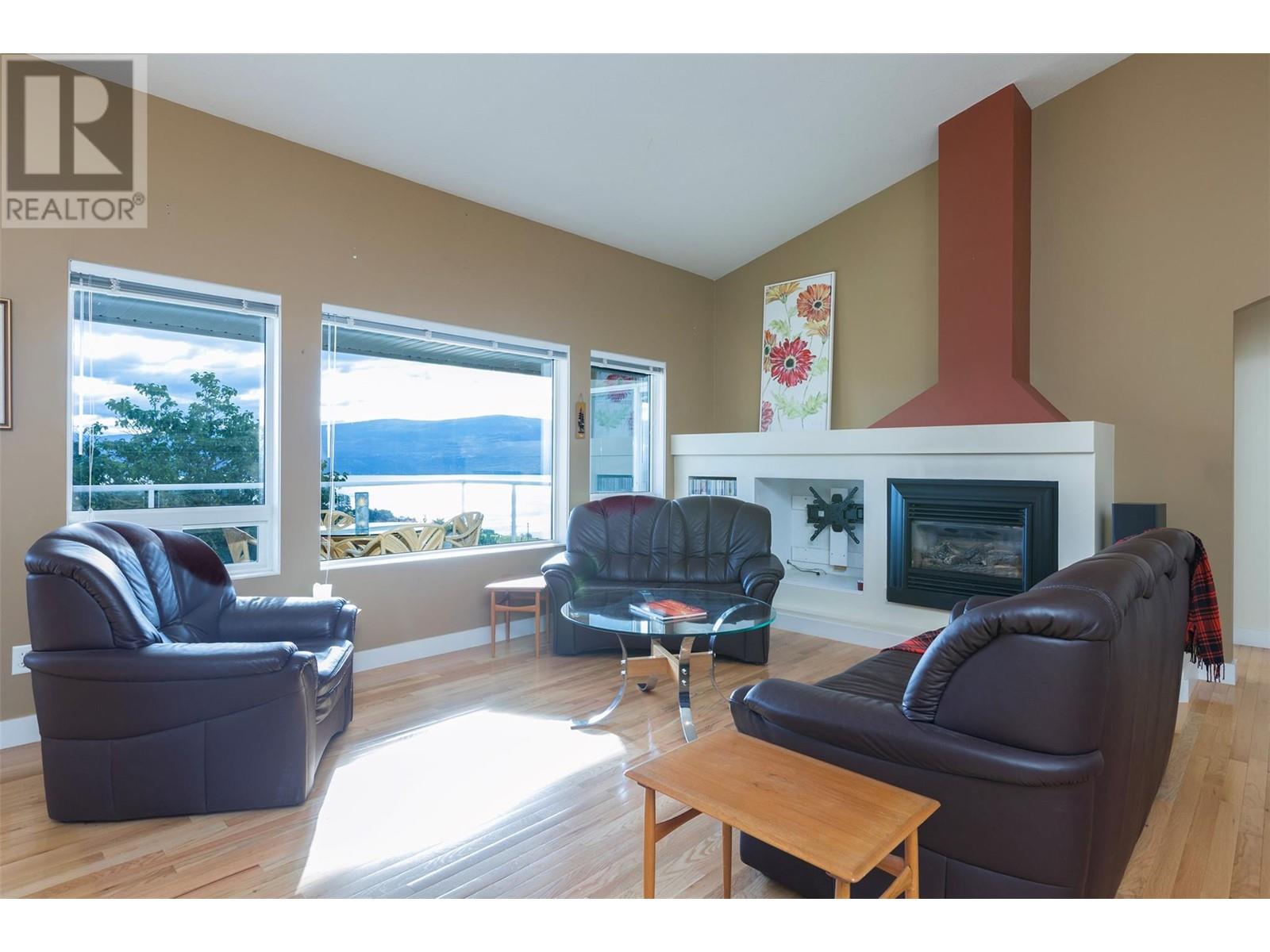 3333 Chancellor Place Unit# 4 West Kelowna Photo 3