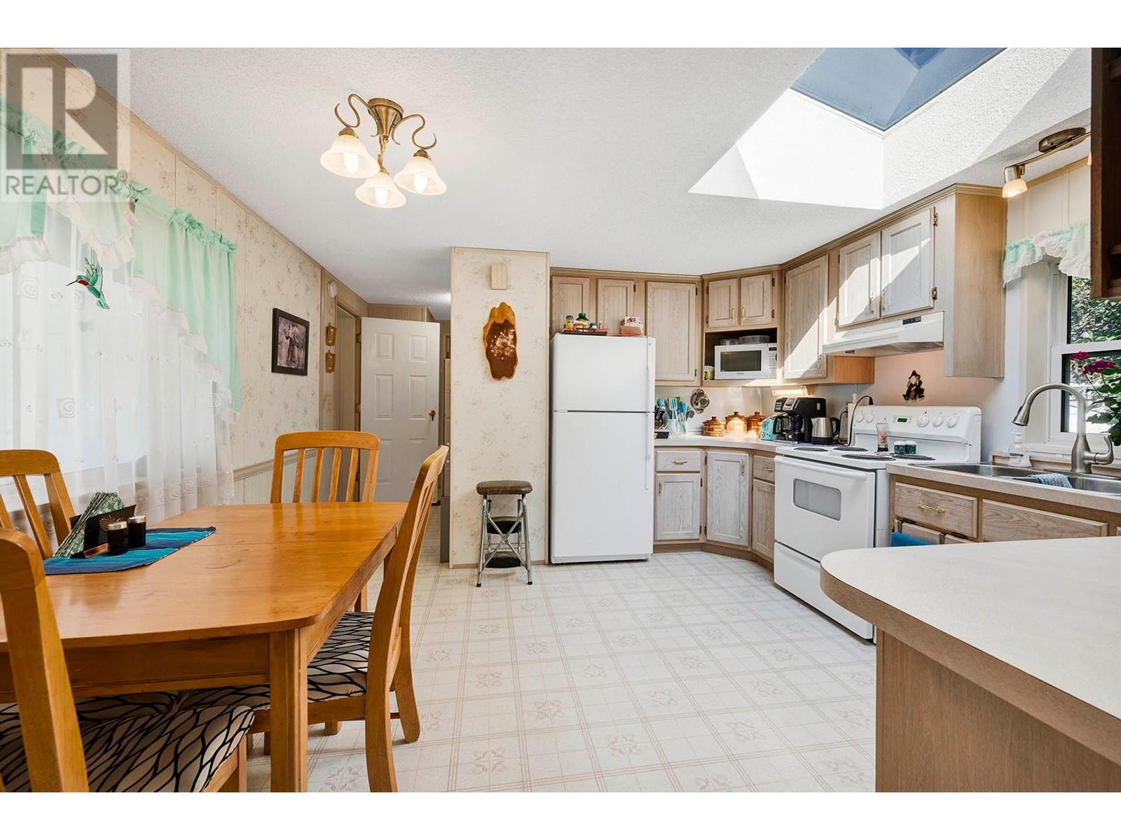 15-2401 Ord Rd, Kamloops, British Columbia  V2B 7V8 - Photo 11 - 181066