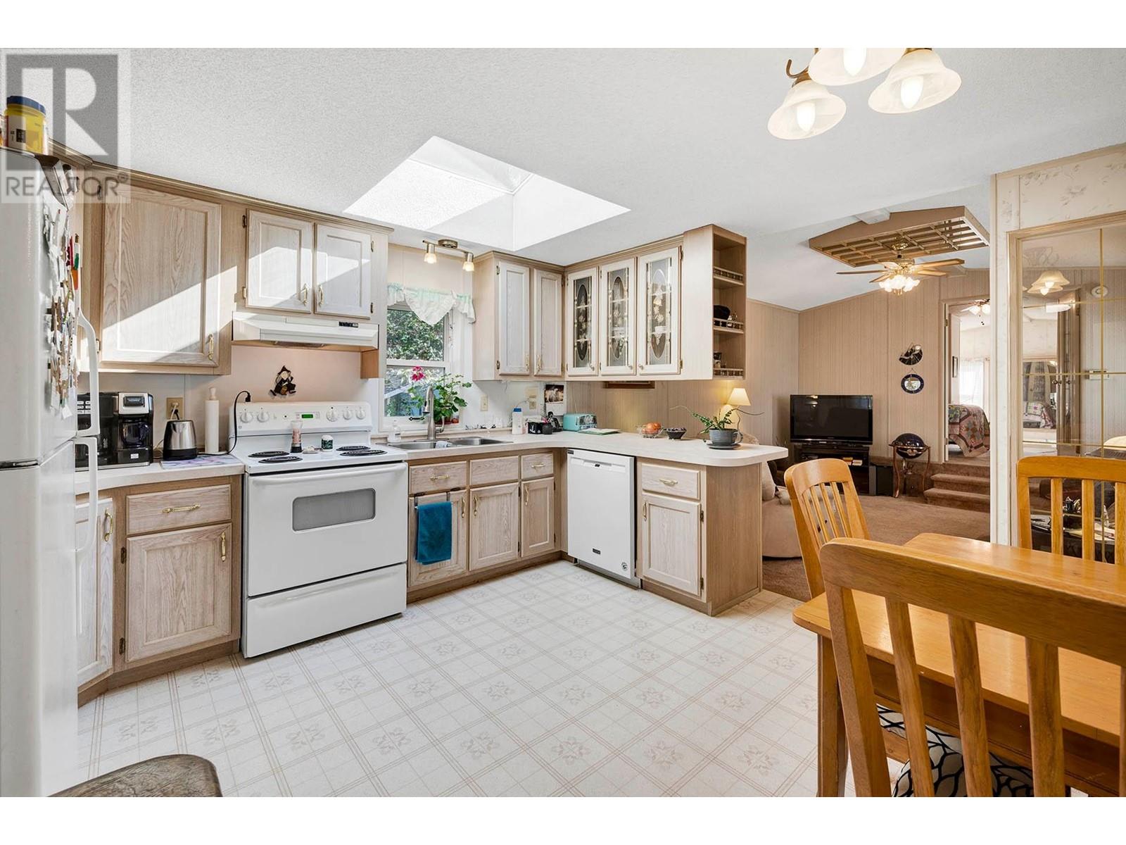 15-2401 Ord Rd, Kamloops, British Columbia  V2B 7V8 - Photo 7 - 181066