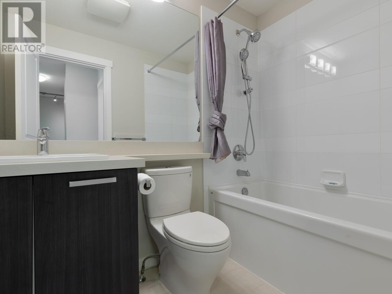 Listing Picture 19 of 25 : 3113 E KENT AVENUE NORTH, Vancouver / 溫哥華 - 魯藝地產 Yvonne Lu Group - MLS Medallion Club Member