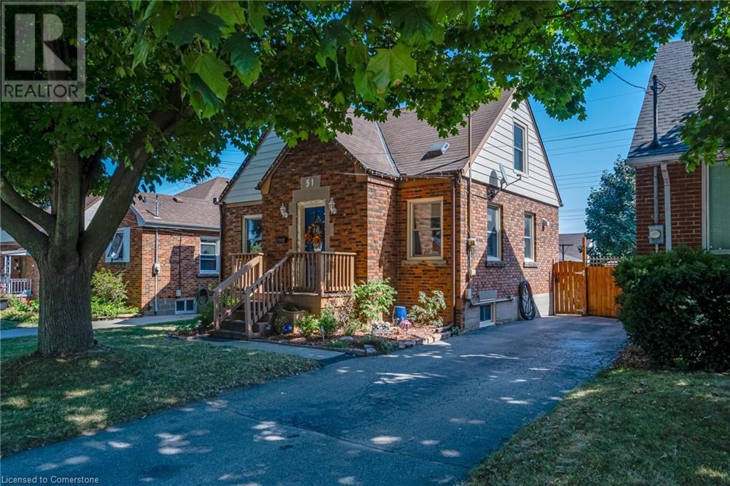 51 IPSWICH Road, hamilton, Ontario