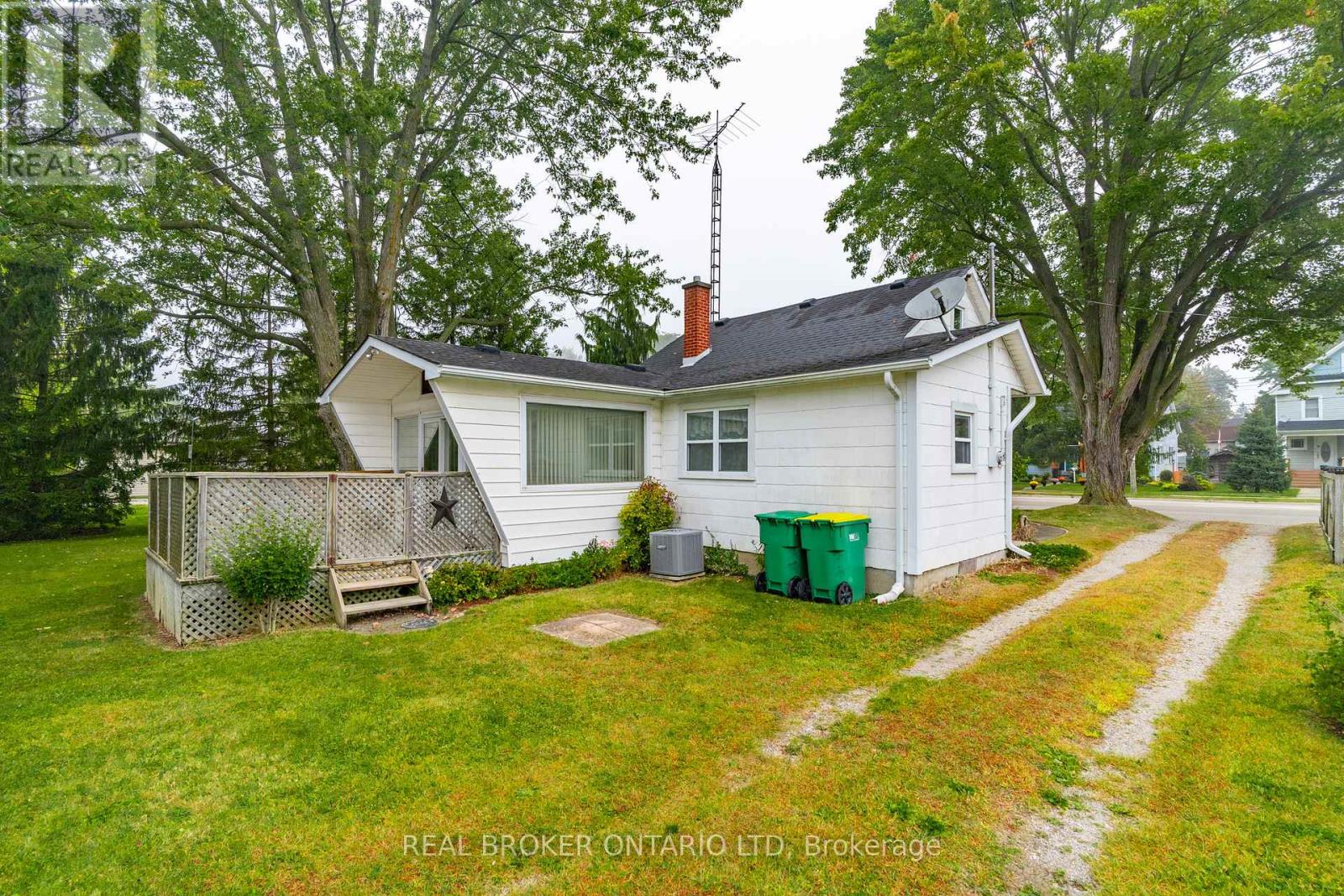 130 Main Street, Southwest Middlesex, Ontario  N0L 1M0 - Photo 30 - X9363953