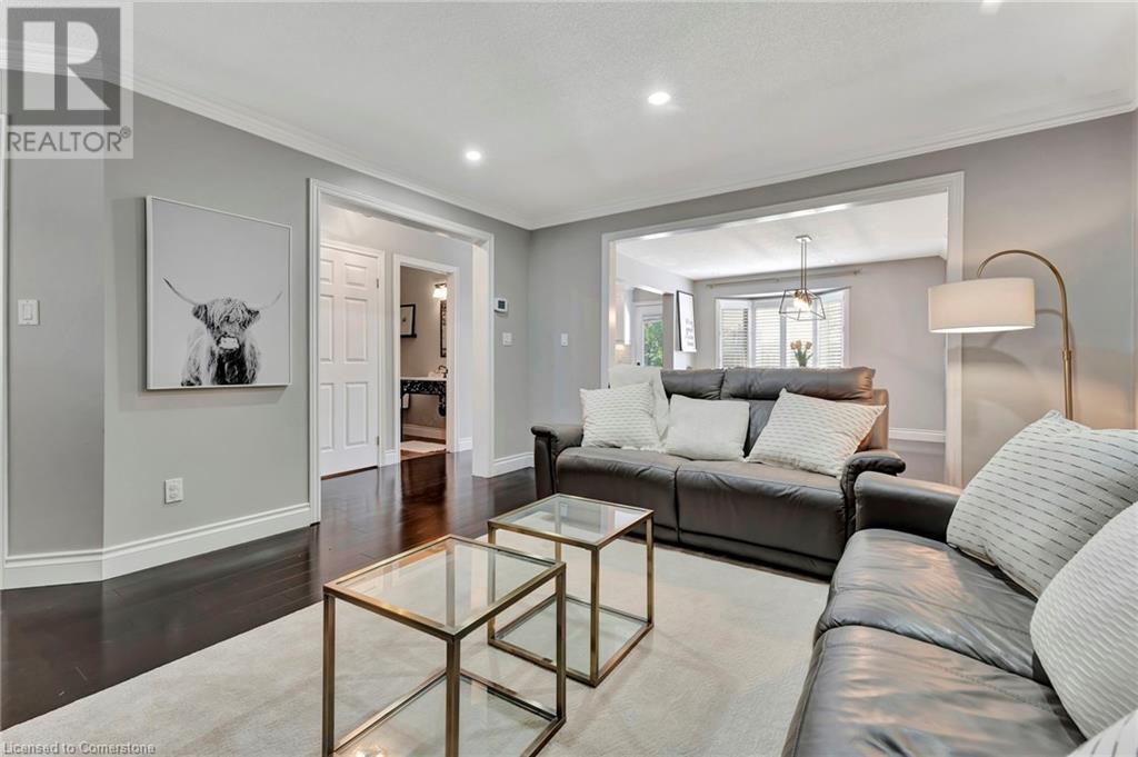 26 Jacqueline Boulevard