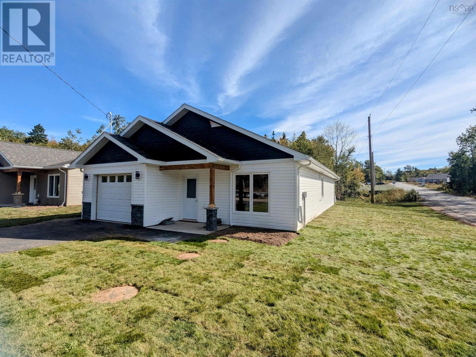 32 30 Shadebush Walk, Upper Sackville, Nova Scotia  B4E 0X8 - Photo 1 - 202423037