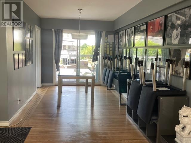 Listing Picture 3 of 20 : 2349 E 49TH AVENUE, Vancouver / 溫哥華 - 魯藝地產 Yvonne Lu Group - MLS Medallion Club Member