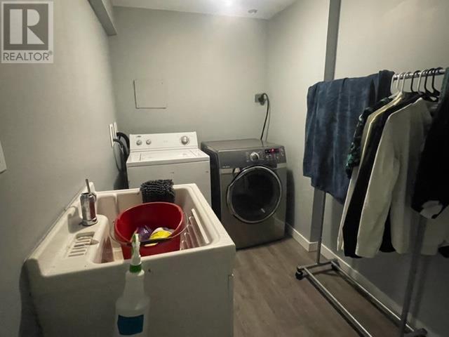 Listing Picture 14 of 20 : 2349 E 49TH AVENUE, Vancouver / 溫哥華 - 魯藝地產 Yvonne Lu Group - MLS Medallion Club Member