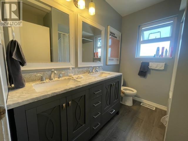 Listing Picture 6 of 20 : 2349 E 49TH AVENUE, Vancouver / 溫哥華 - 魯藝地產 Yvonne Lu Group - MLS Medallion Club Member