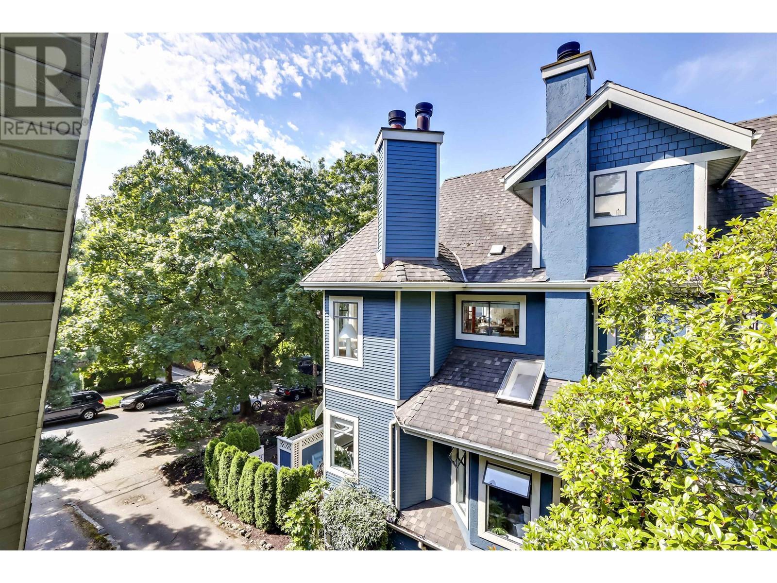 Listing Picture 15 of 23 : 2415 W 6TH AVENUE, Vancouver / 溫哥華 - 魯藝地產 Yvonne Lu Group - MLS Medallion Club Member