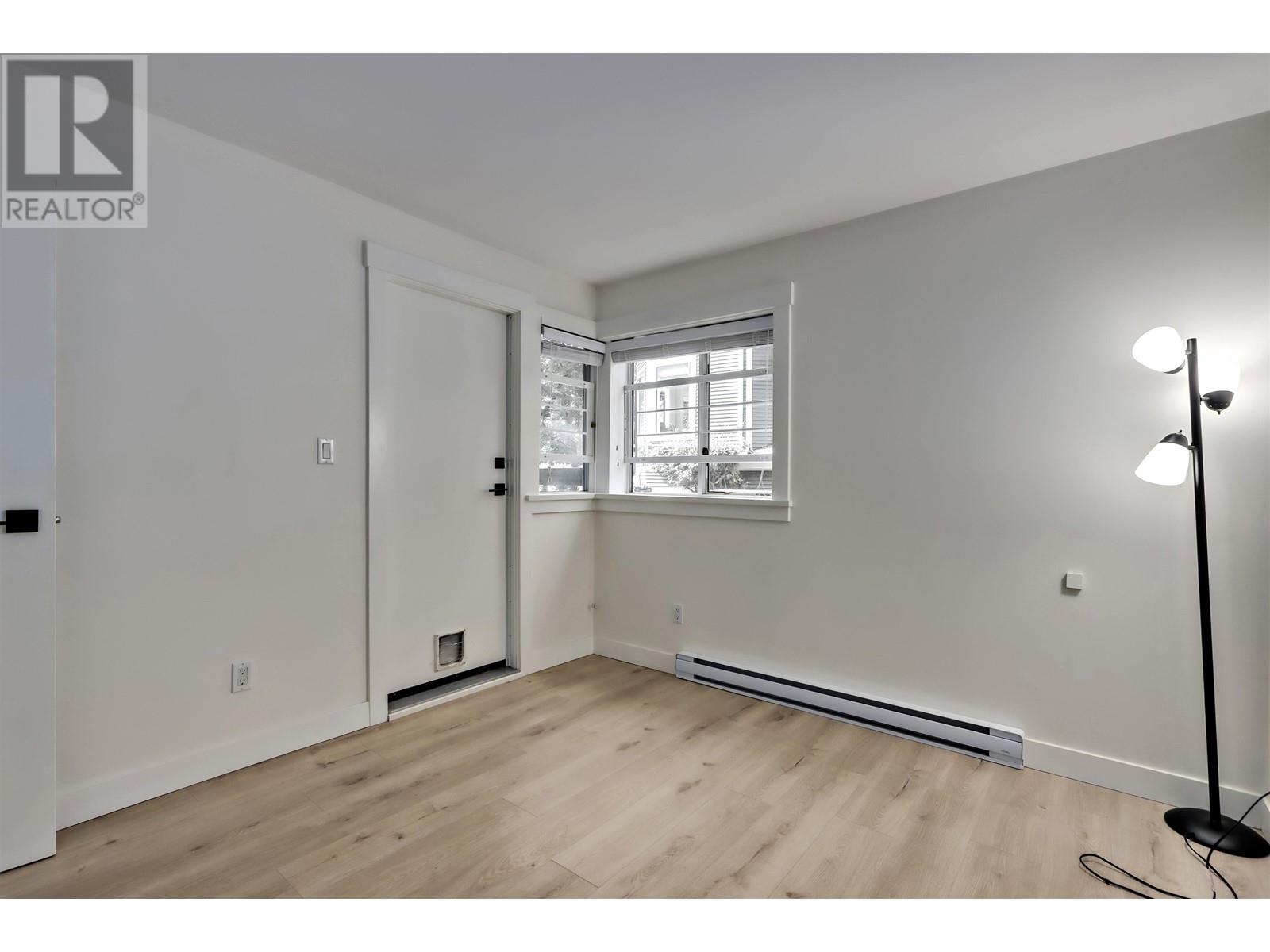 Listing Picture 20 of 23 : 2415 W 6TH AVENUE, Vancouver / 溫哥華 - 魯藝地產 Yvonne Lu Group - MLS Medallion Club Member