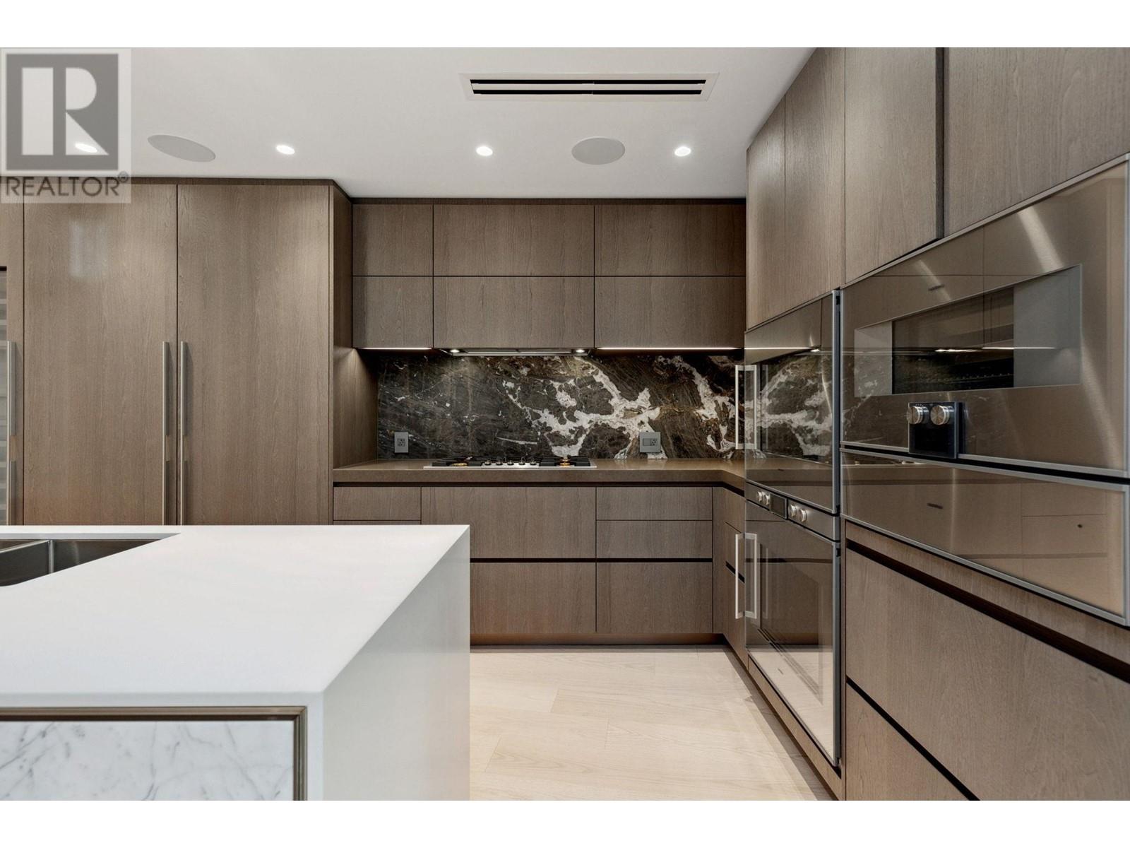 Listing Picture 11 of 33 : 803 1601 QUEBEC STREET, Vancouver / 溫哥華 - 魯藝地產 Yvonne Lu Group - MLS Medallion Club Member