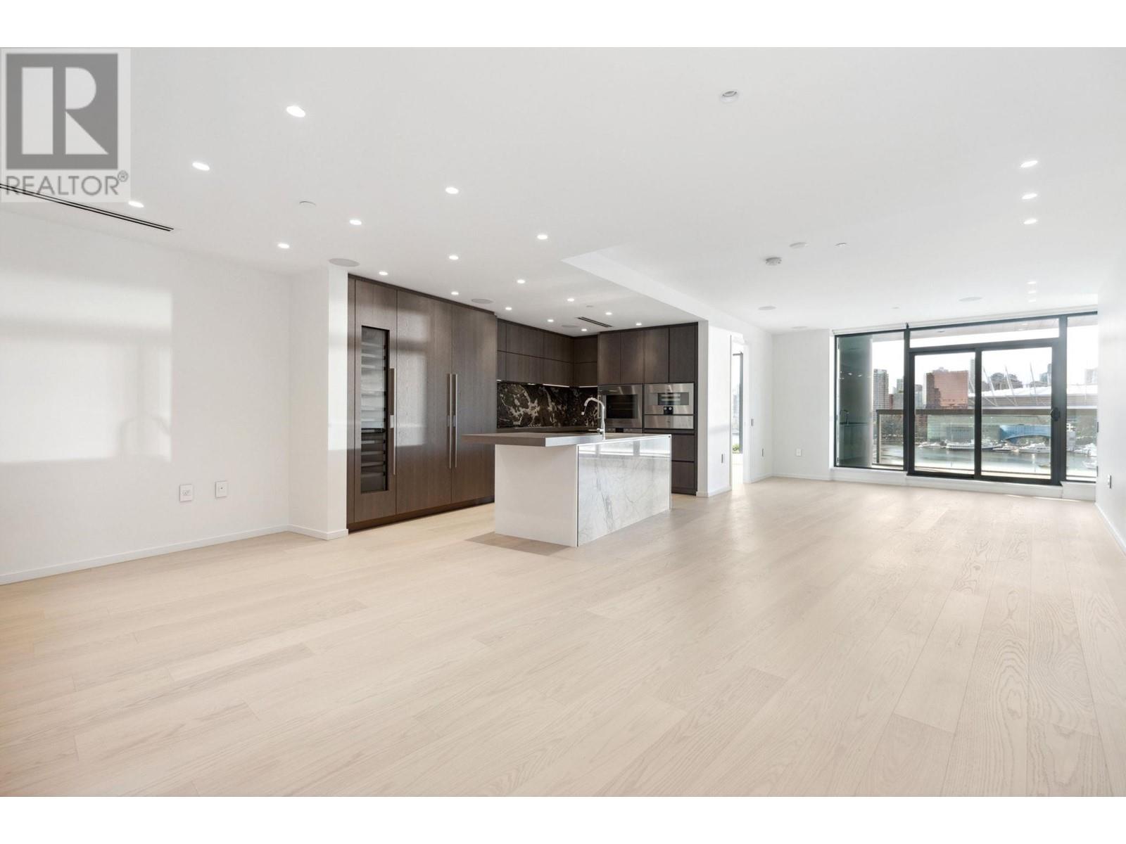 Listing Picture 16 of 33 : 803 1601 QUEBEC STREET, Vancouver / 溫哥華 - 魯藝地產 Yvonne Lu Group - MLS Medallion Club Member