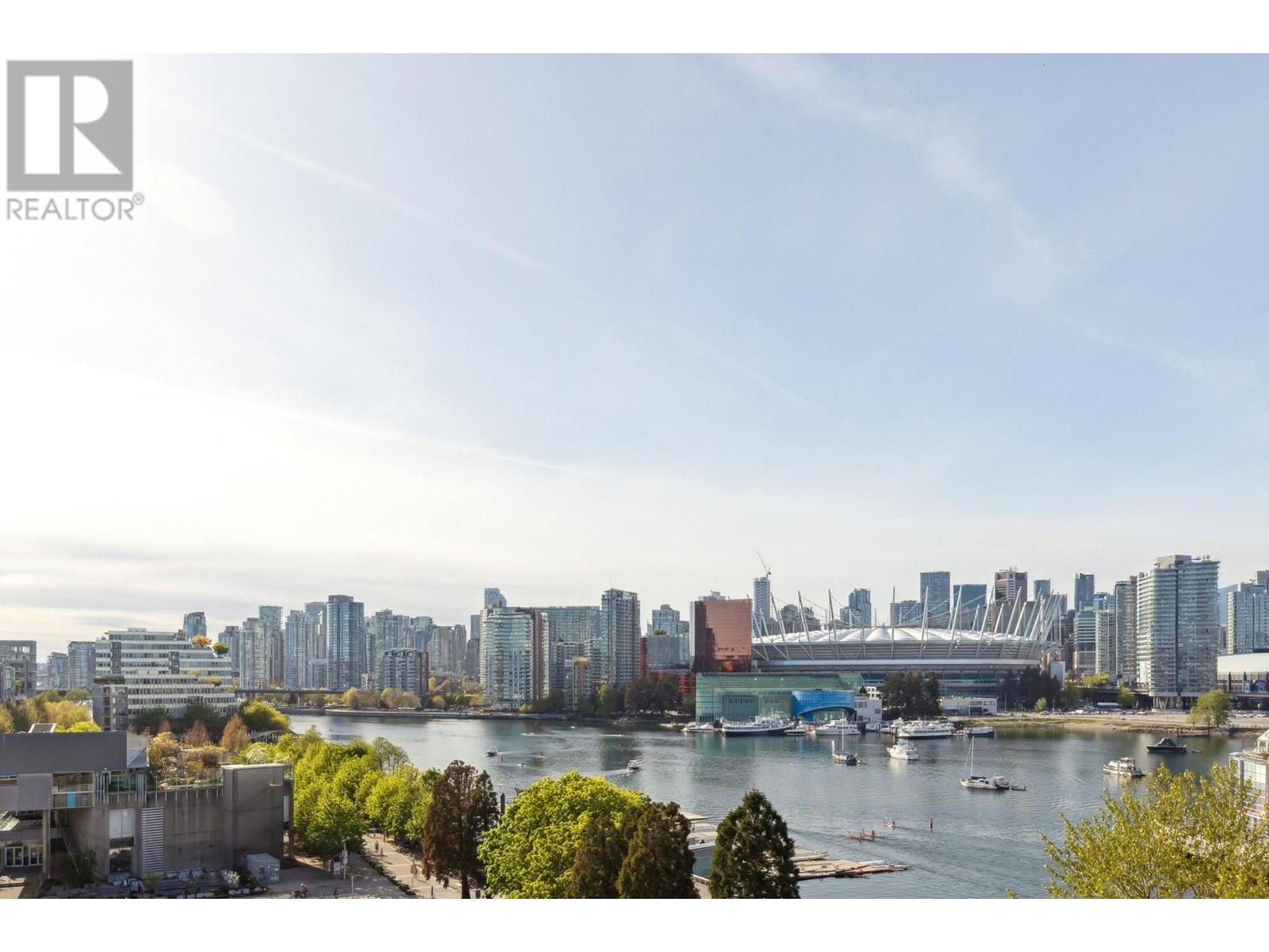 Listing Picture 3 of 33 : 803 1601 QUEBEC STREET, Vancouver / 溫哥華 - 魯藝地產 Yvonne Lu Group - MLS Medallion Club Member