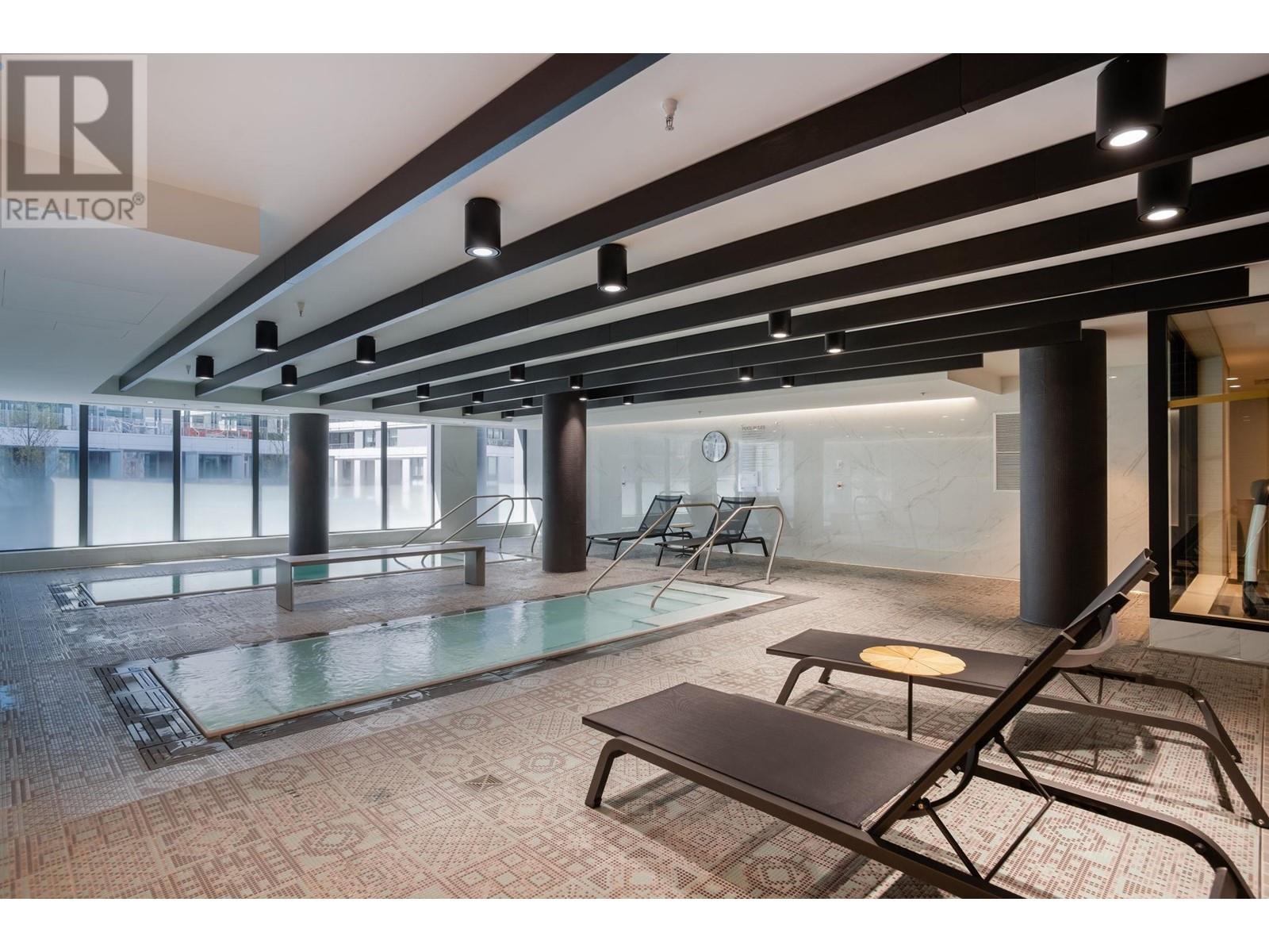 Listing Picture 32 of 33 : 803 1601 QUEBEC STREET, Vancouver / 溫哥華 - 魯藝地產 Yvonne Lu Group - MLS Medallion Club Member