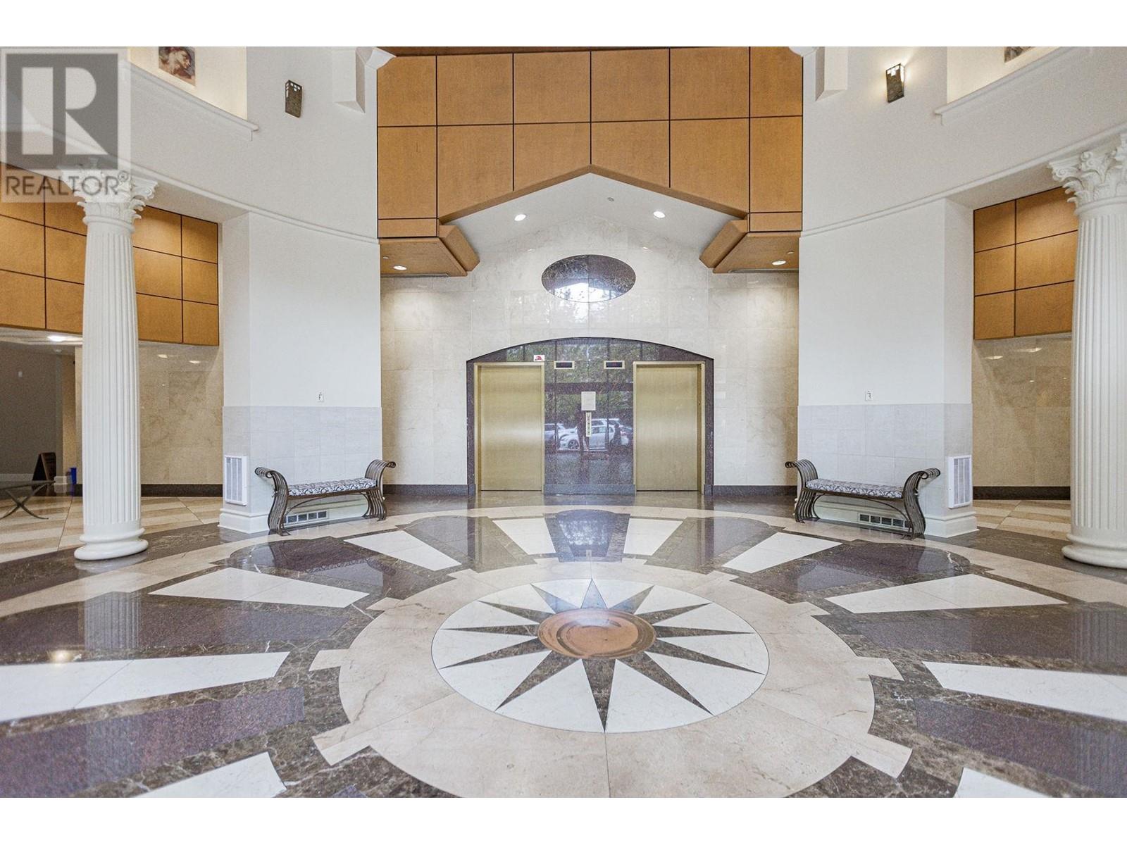 Listing Picture 23 of 35 : 1703 1189 HOWE STREET, Vancouver / 溫哥華 - 魯藝地產 Yvonne Lu Group - MLS Medallion Club Member