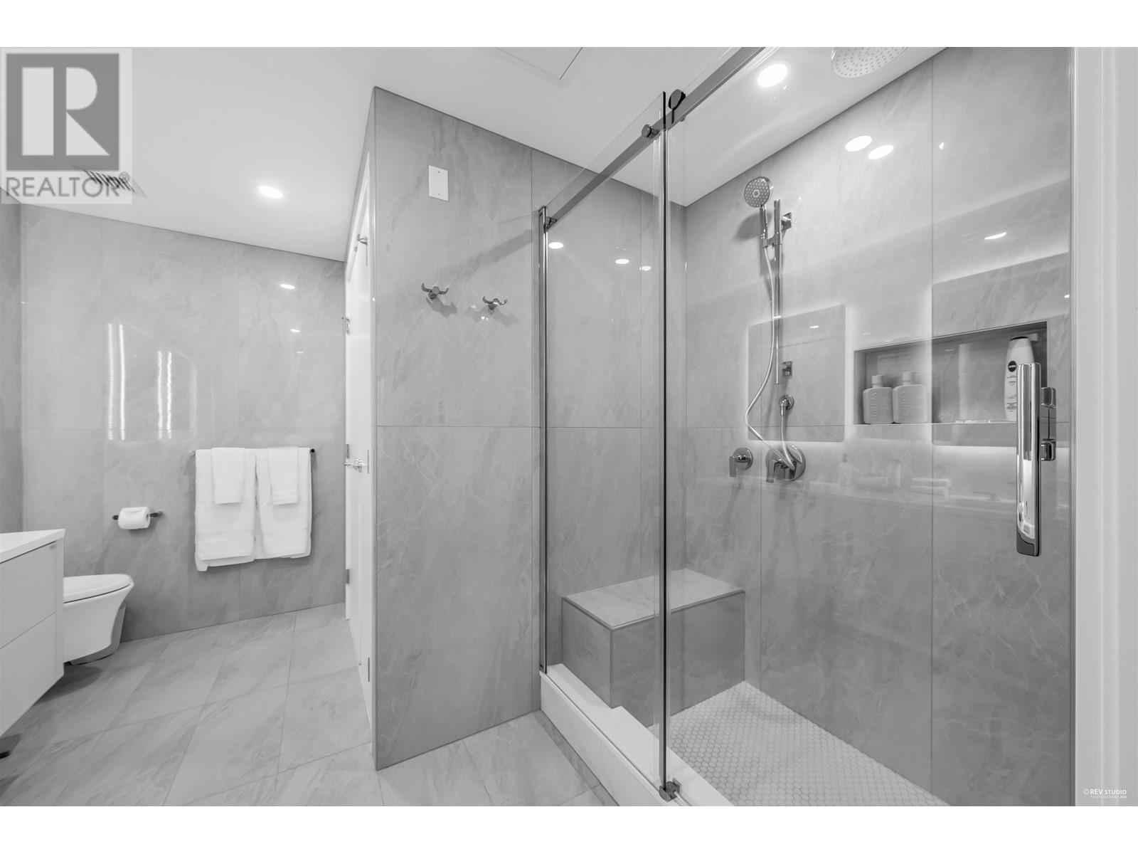 302 1331 Marine Drive, West Vancouver, British Columbia  V7T 1B6 - Photo 11 - R2928774