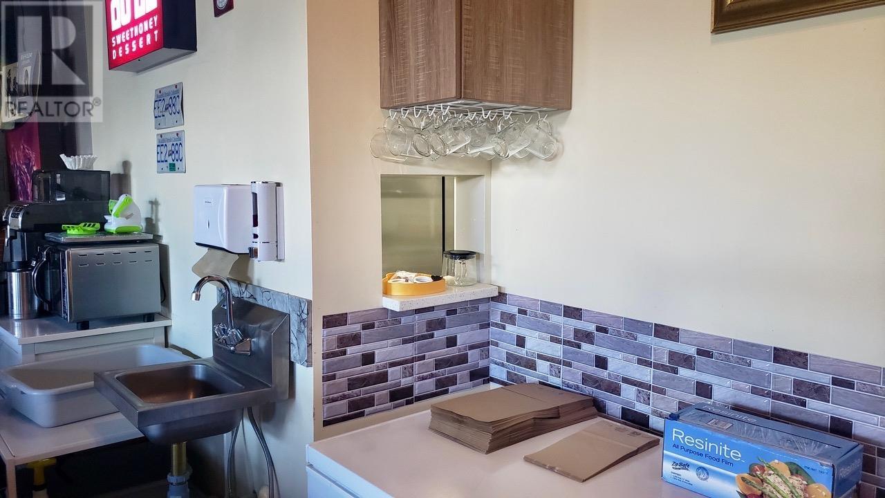 5358 Grimmer Street, Burnaby, British Columbia  V5H 2H2 - Photo 11 - C8063184