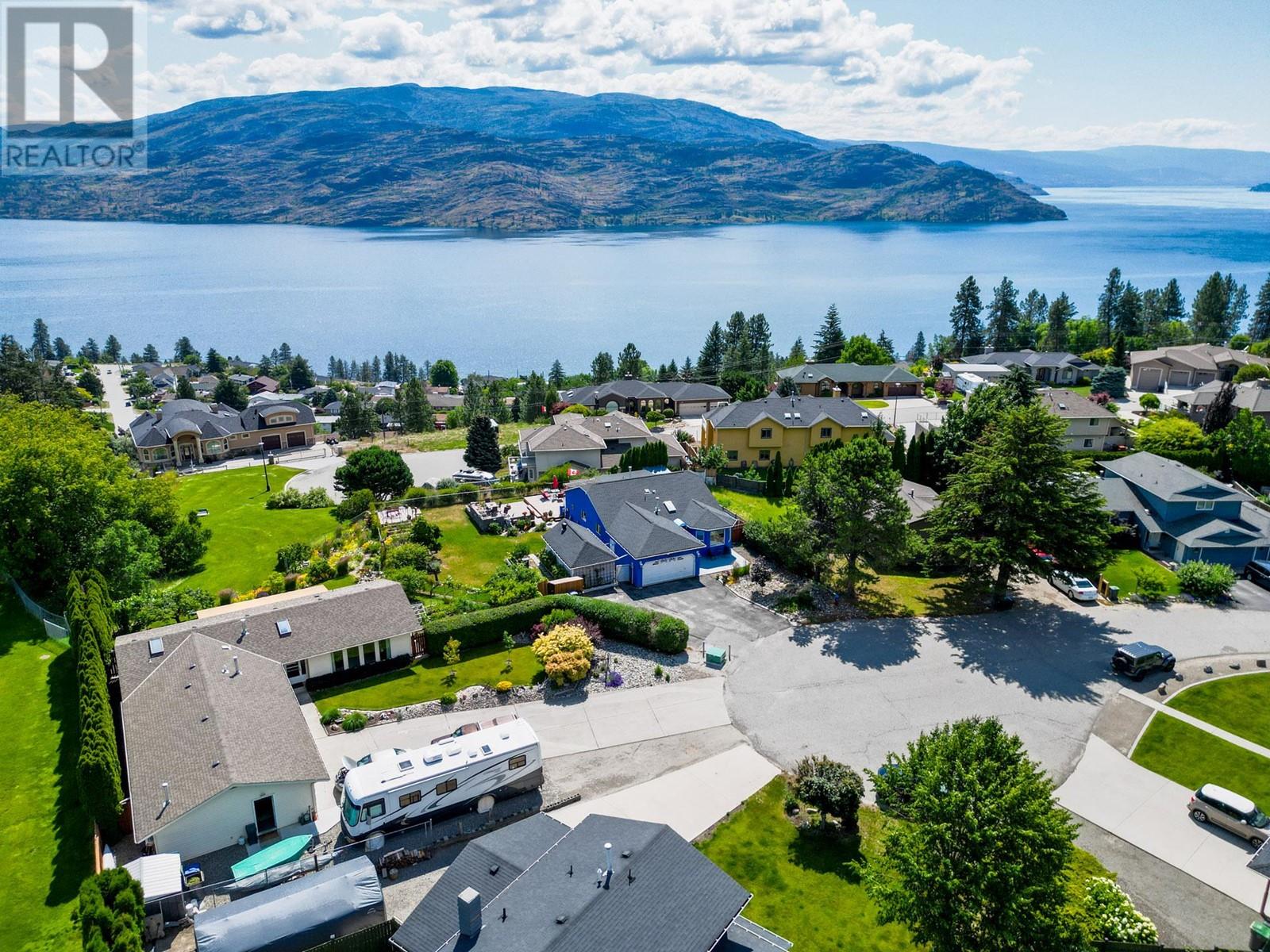 6109 Thwaite Crescent Peachland