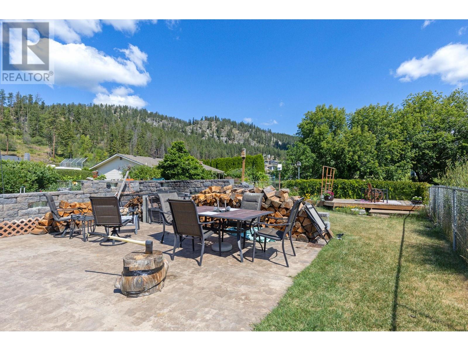 6109 Thwaite Crescent Peachland