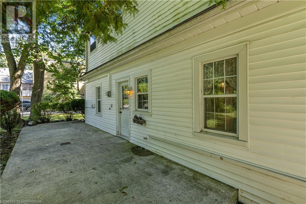 2389 Lakeshore Road, Burlington, Ontario  L7R 1B7 - Photo 14 - XH4206051