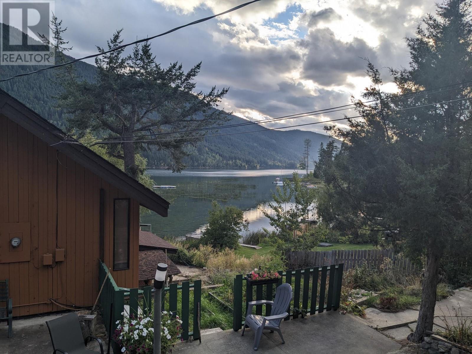 2376 Ojibway Road, Kamloops, British Columbia   - Photo 24 - 181079