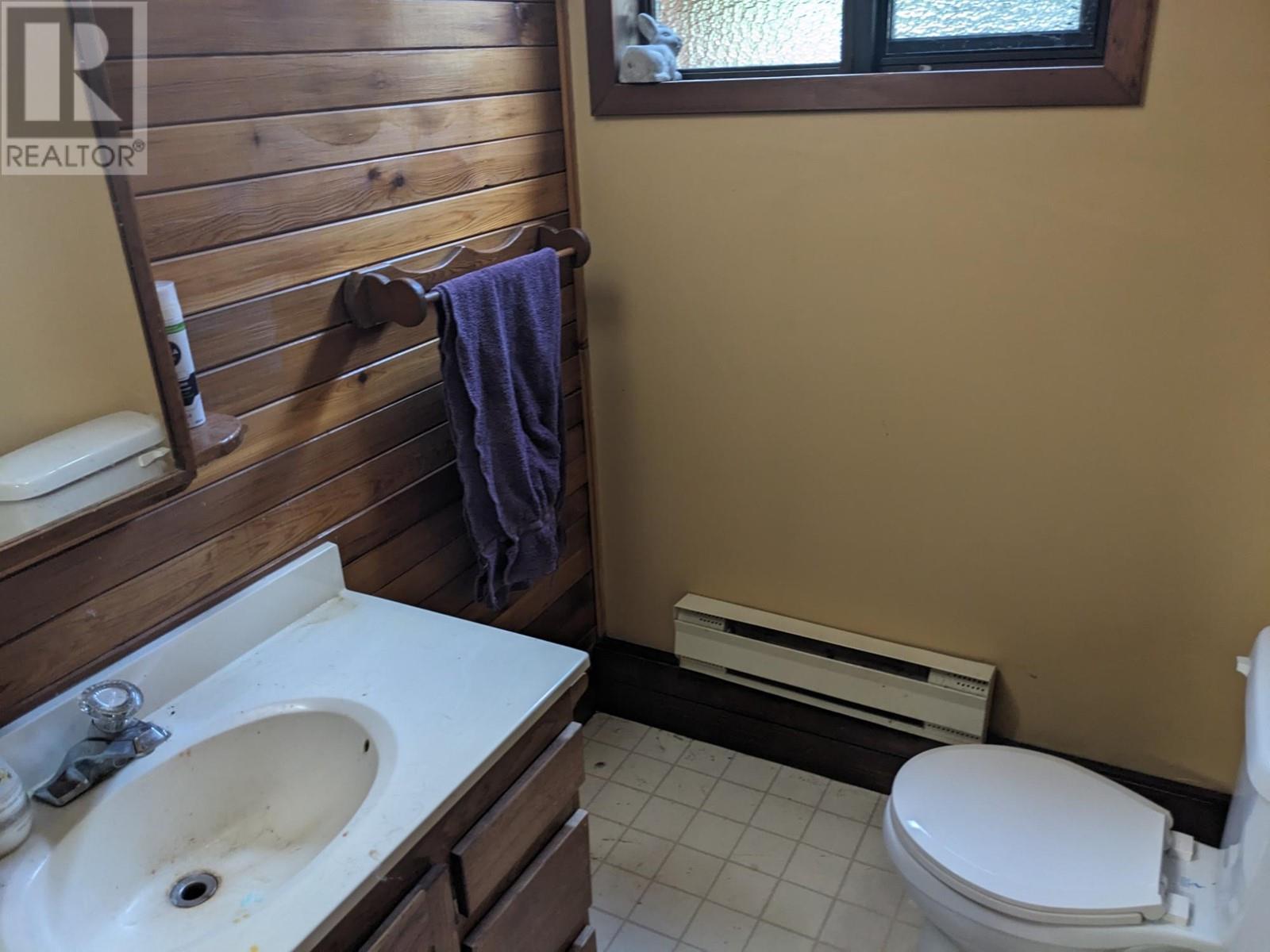 2376 Ojibway Road, Kamloops, British Columbia   - Photo 36 - 181079