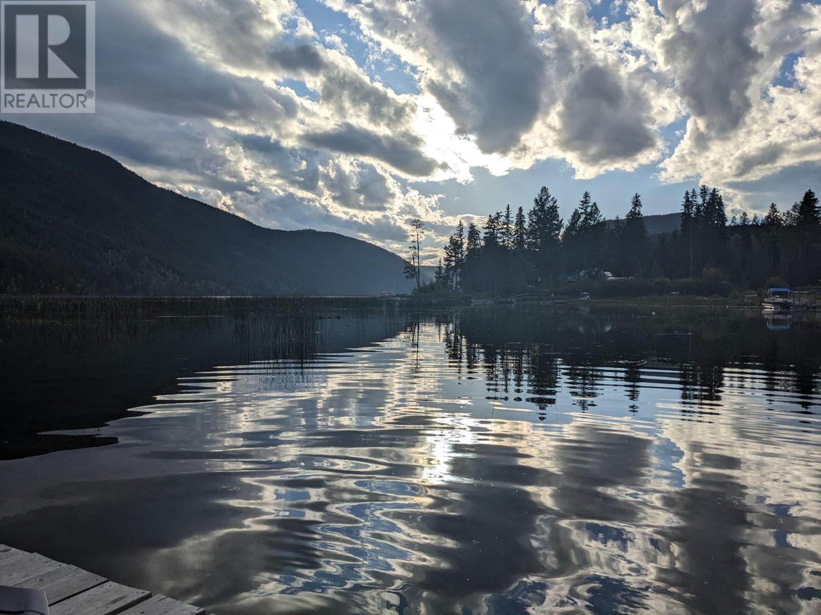 2376 Ojibway Road, Kamloops, British Columbia   - Photo 8 - 181079