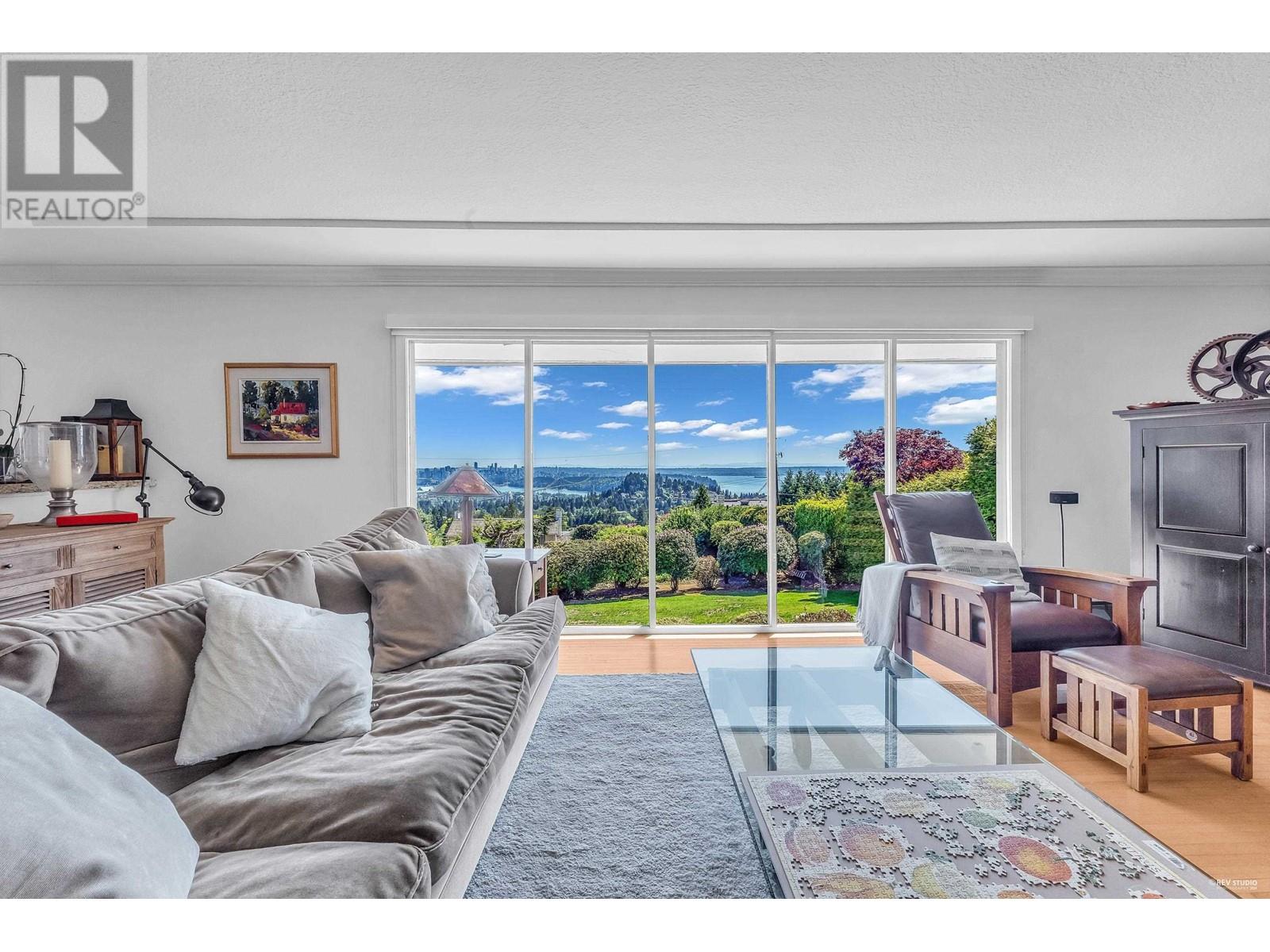 820 Knockmaroon Road, West Vancouver, British Columbia  V7S 1R6 - Photo 6 - R2928861