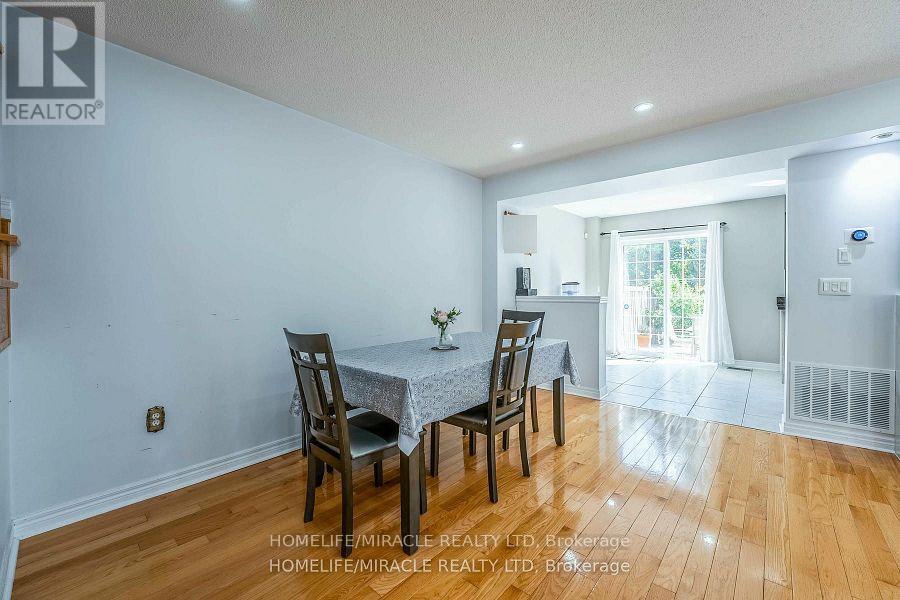 1 Copperfield Road, Brampton (Sandringham-Wellington), Ontario  L6Z 0C7 - Photo 10 - W9364499