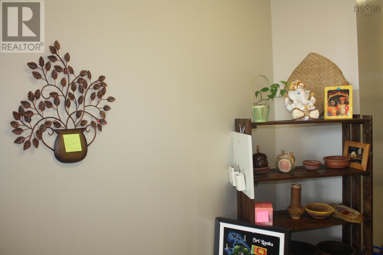 Property at 108 205 Pleasant Street image 3