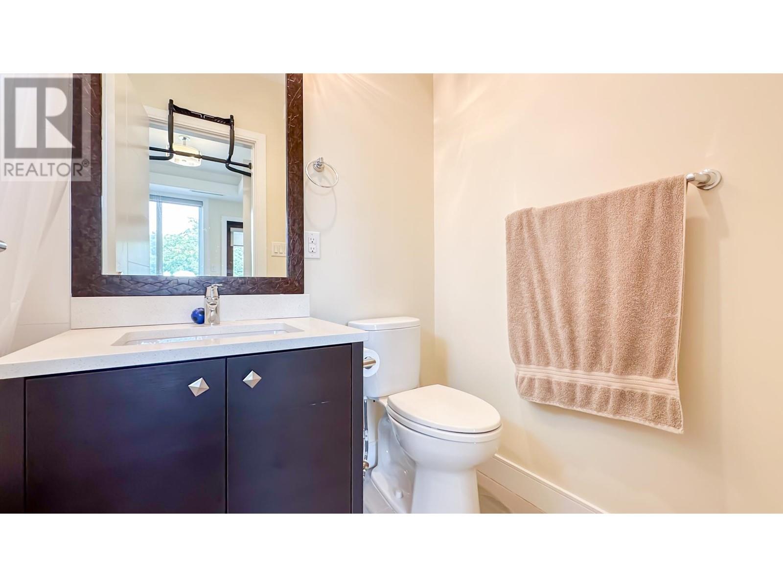 Listing Picture 15 of 38 : 975 W 23RD AVENUE, Vancouver / 溫哥華 - 魯藝地產 Yvonne Lu Group - MLS Medallion Club Member