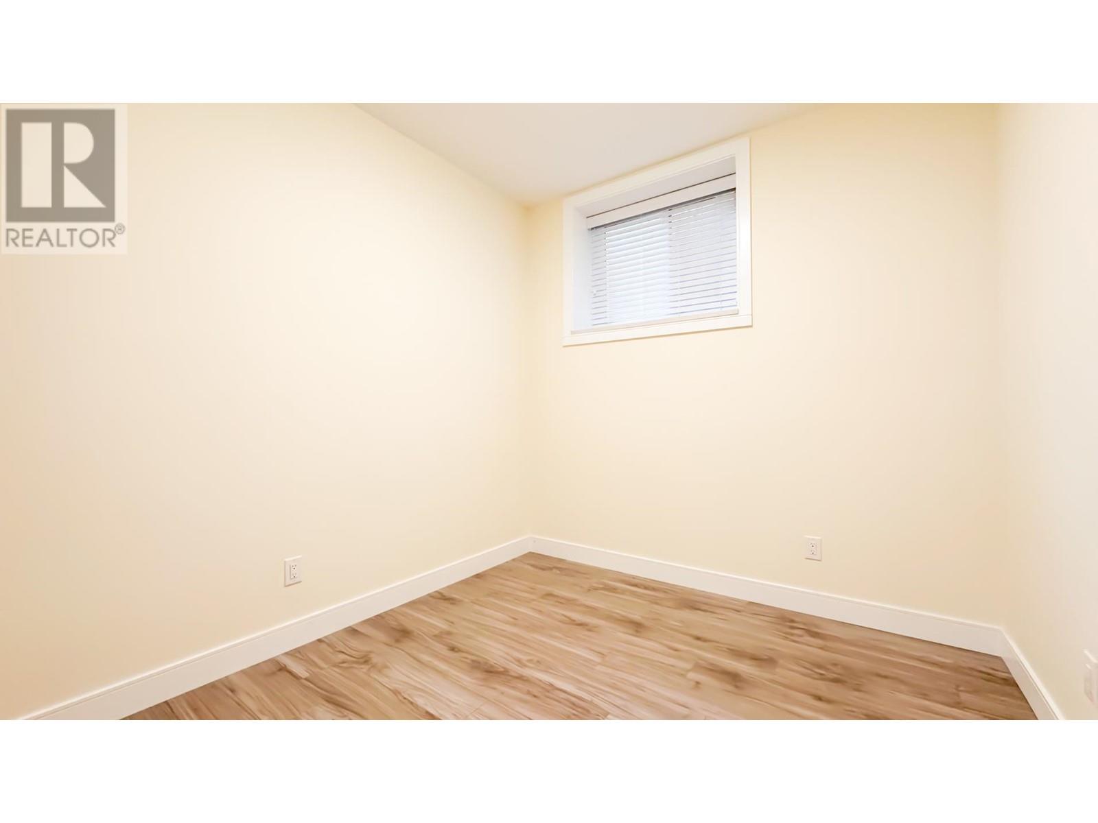 Listing Picture 27 of 38 : 975 W 23RD AVENUE, Vancouver / 溫哥華 - 魯藝地產 Yvonne Lu Group - MLS Medallion Club Member